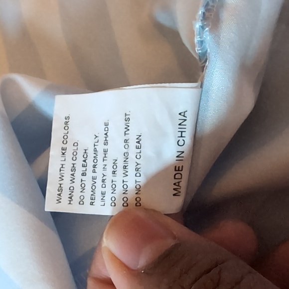 Blue and White Striped Men's Summer Short Sleeved Buttoned Up Shirt - Picture 11 of 11